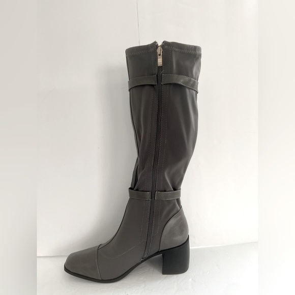 Journee Collection Gaibree Riding Knee-High Chunky Heel Gray Boots Size 11WC NIB - Picture 5 of 7